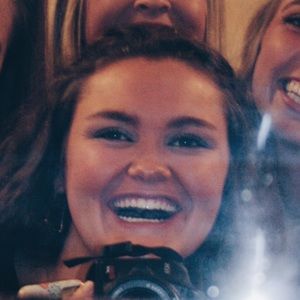 Meet your Posher, Casey